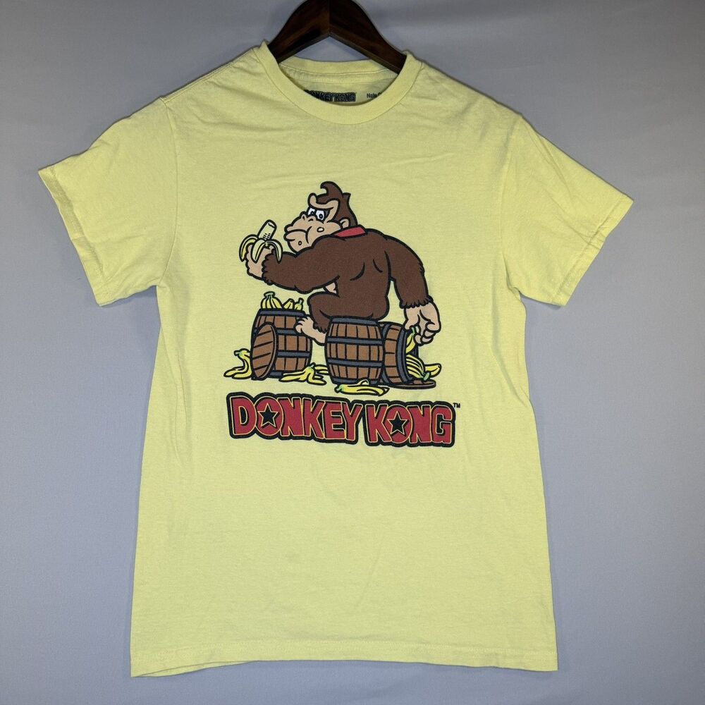 Vintage Donkey Kong Tee Shirt Yellow Short Sleeves 2003 Nintendo Mens Boy Size S